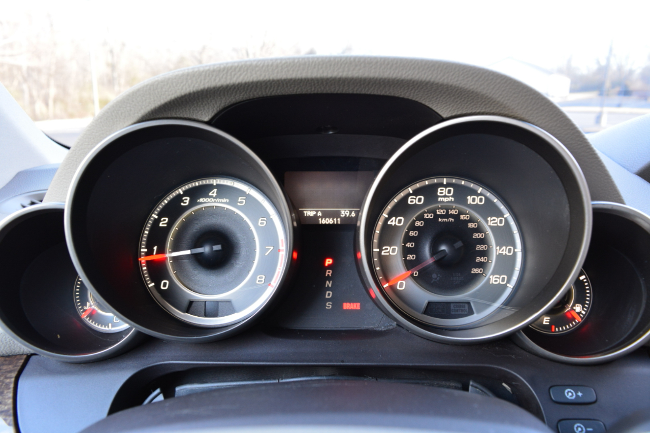 Acura MDX 6-Spd AT w/Tech Package 2011