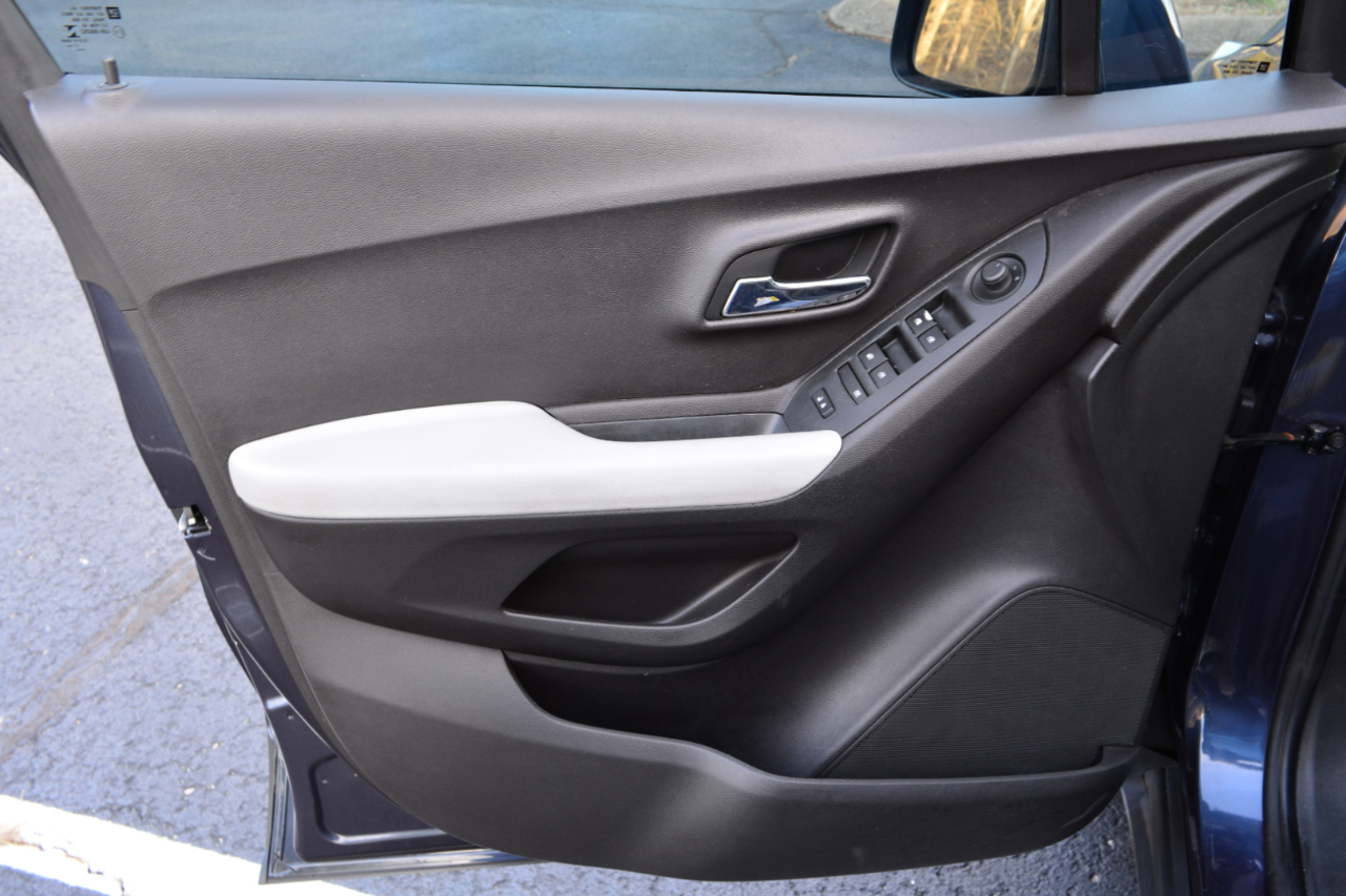 Chevrolet Trax LS FWD 2018