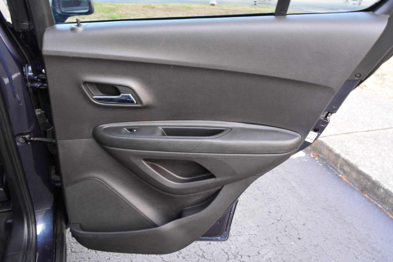 Chevrolet Trax LS FWD 2018