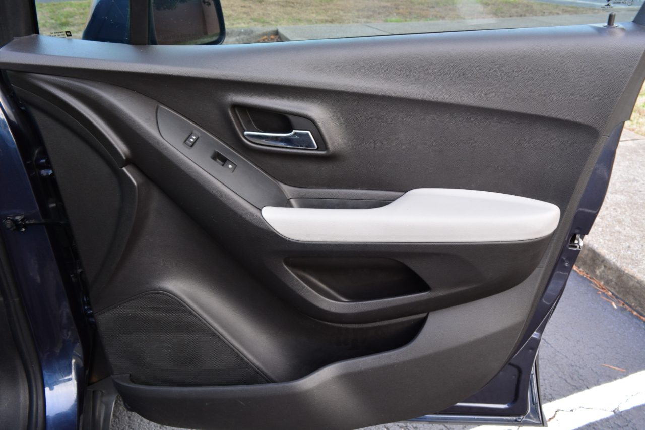 Chevrolet Trax LS FWD 2018