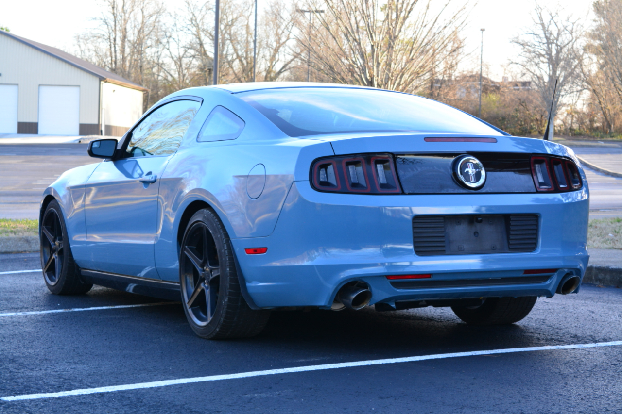 Ford Mustang V6 Coupe 2014