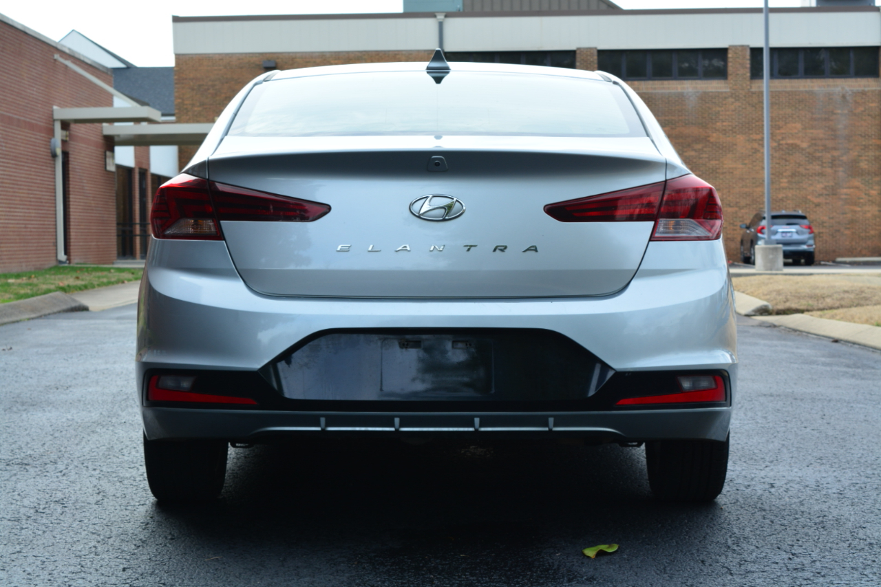 Hyundai Elantra Limited 2020