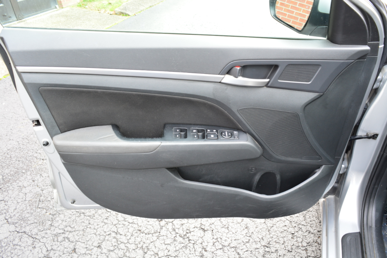 Hyundai Elantra Limited 2020