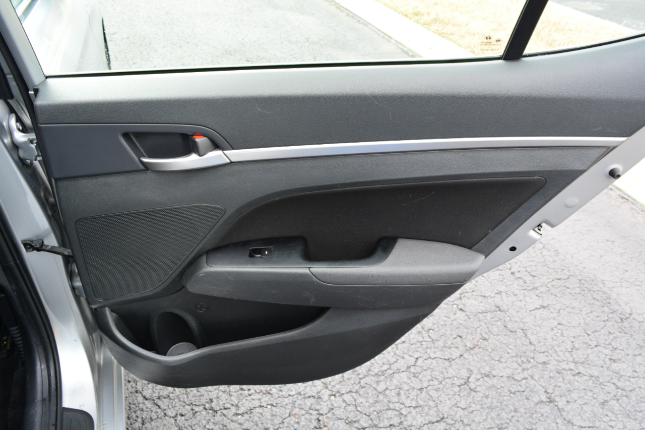 Hyundai Elantra Limited 2020