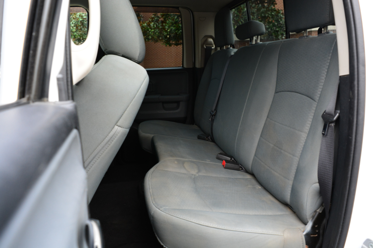 RAM 1500 SLT Quad Cab 4WD 2015