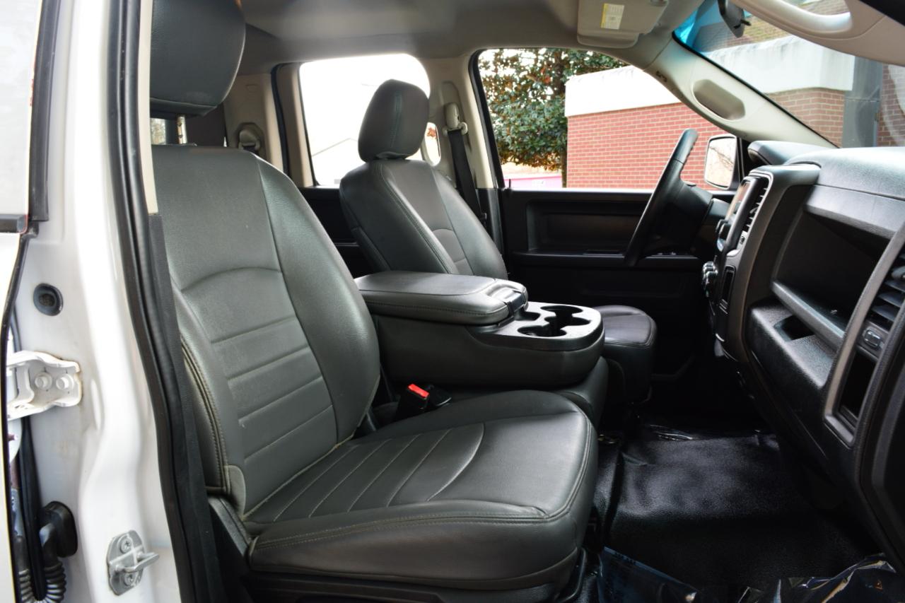 RAM 1500 Tradesman Quad Cab 4WD 2017