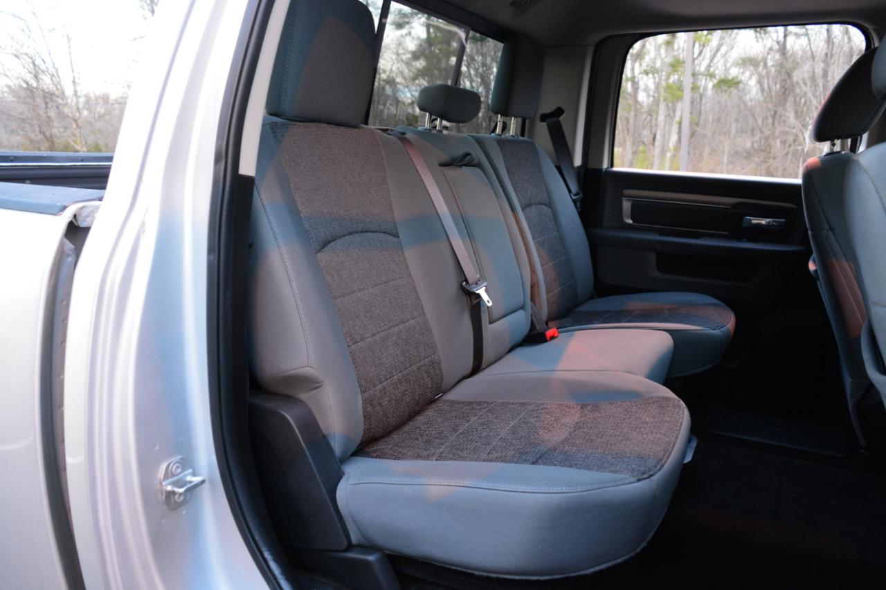 RAM 1500 SLT Crew Cab SWB 4WD 2016