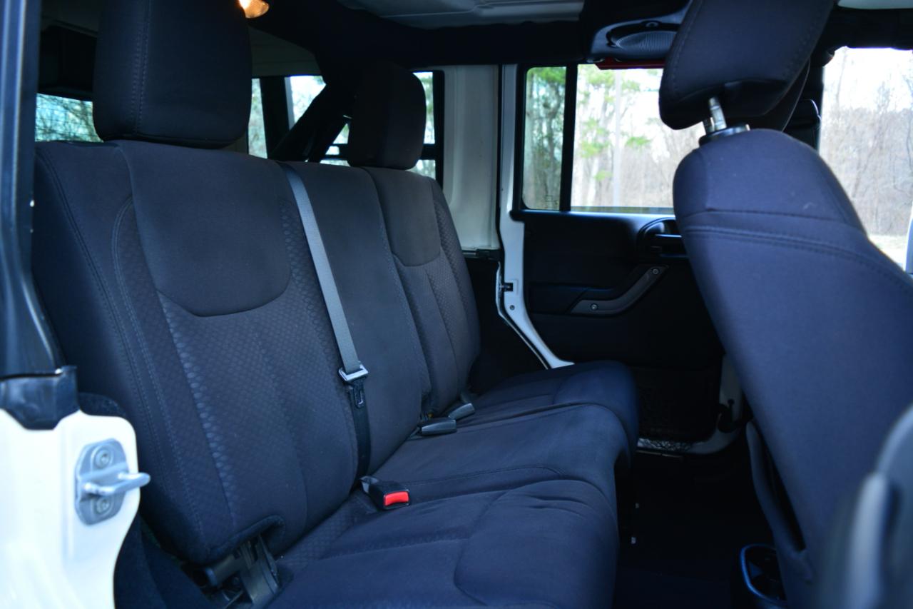 Jeep Wrangler Unlimited Sport 4WD 2013