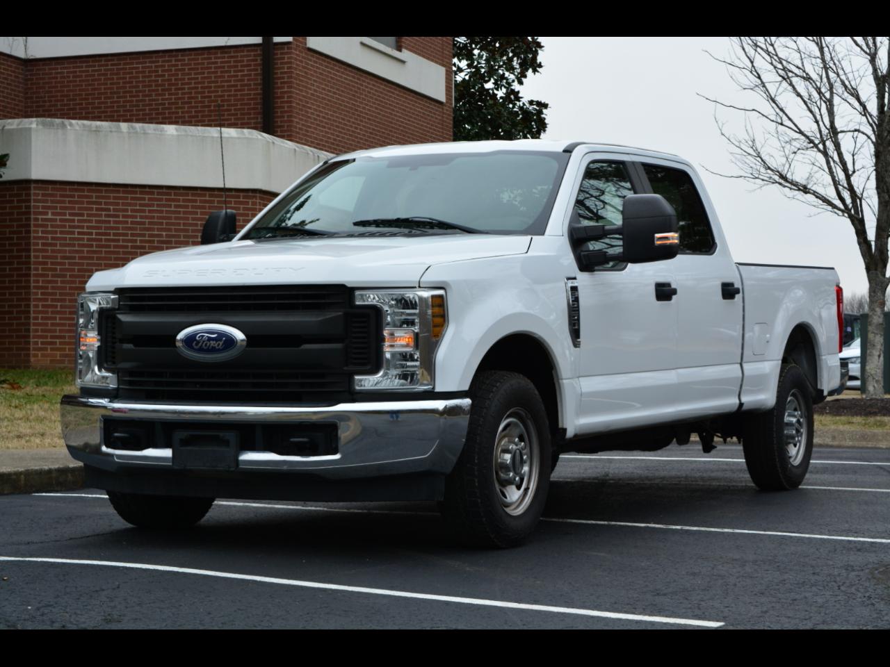 Ford F-250 SD Lariat Crew Cab 2WD 2019