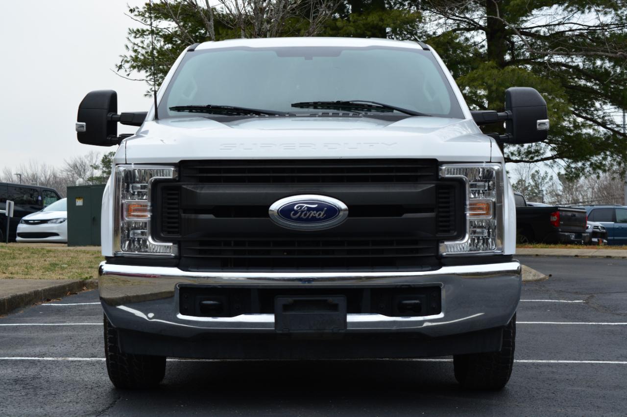 Ford F-250 SD Lariat Crew Cab 2WD 2019