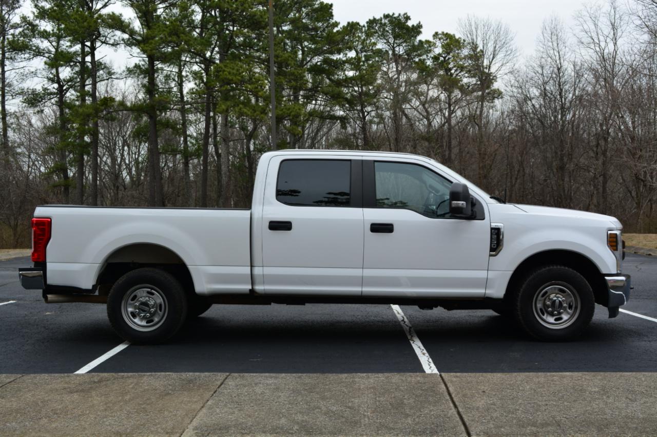 Ford F-250 SD Lariat Crew Cab 2WD 2019