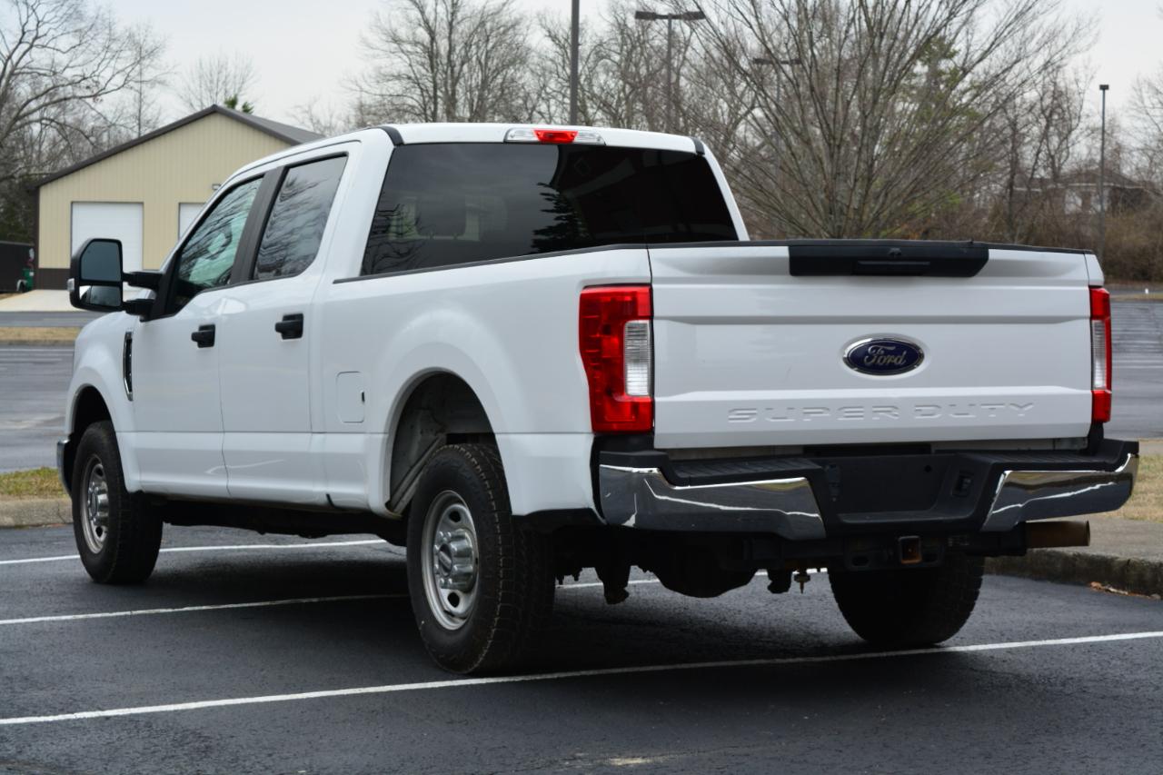 Ford F-250 SD Lariat Crew Cab 2WD 2019