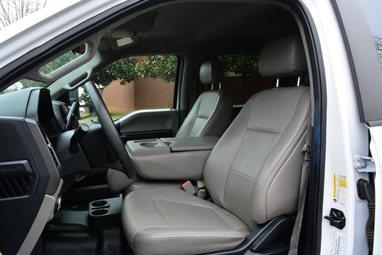 Ford F-250 SD Lariat Crew Cab 2WD 2019