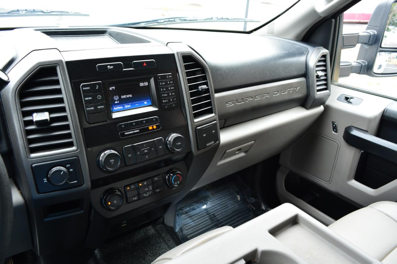 Ford F-250 SD Lariat Crew Cab 2WD 2019