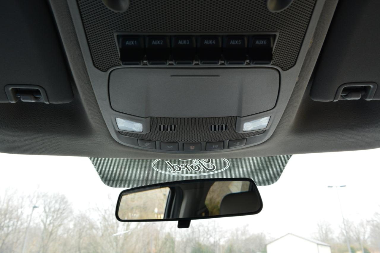 Ford F-250 SD Lariat Crew Cab 2WD 2019