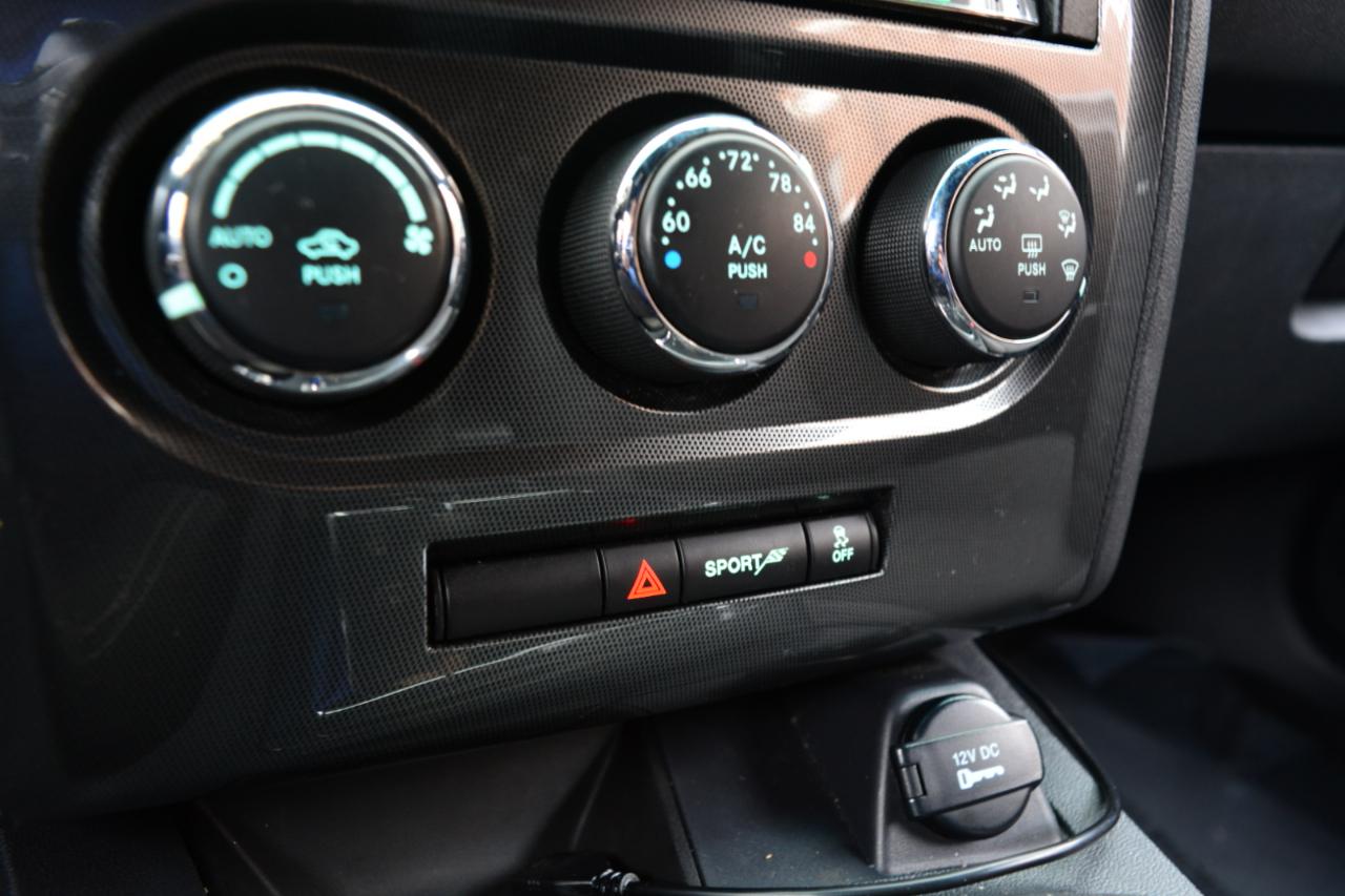 Dodge Challenger SRT8 Core 2014