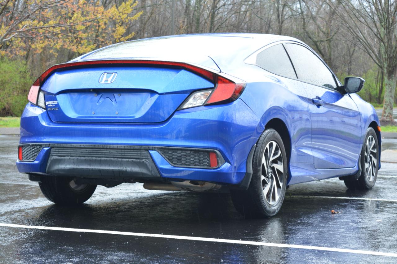 Honda Civic LX Coupe 6-Spd MT 2017