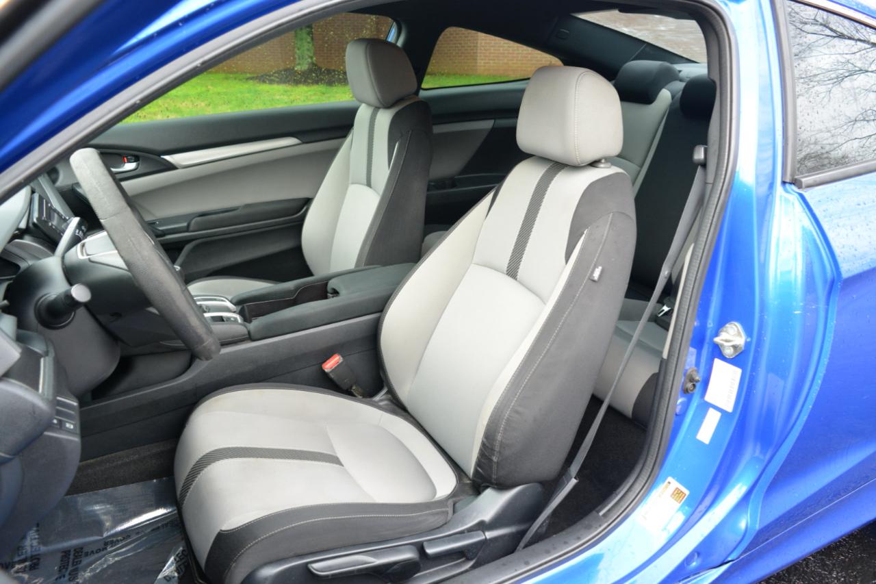 Honda Civic LX Coupe 6-Spd MT 2017