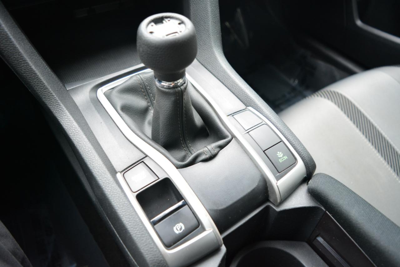 Honda Civic LX Coupe 6-Spd MT 2017