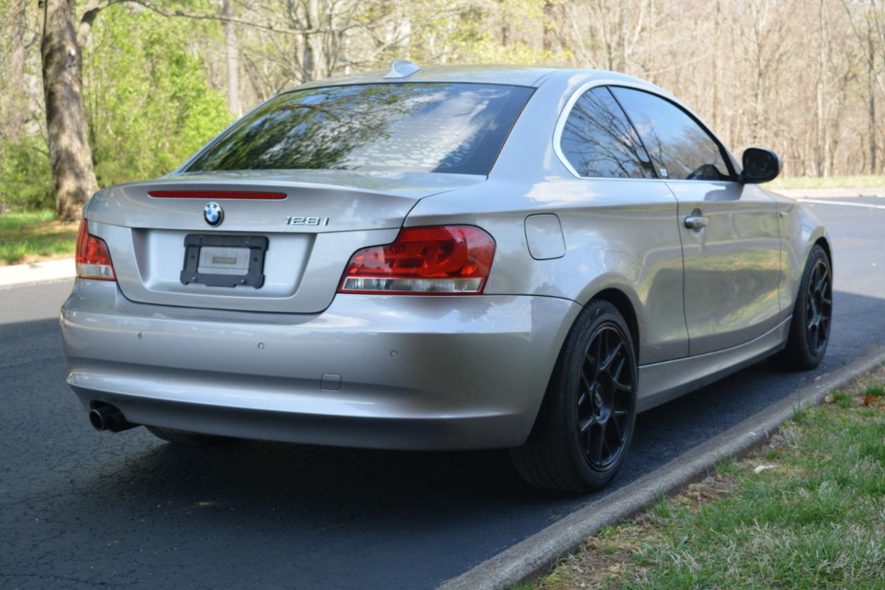 BMW 1-Series 128i Coupe 2012