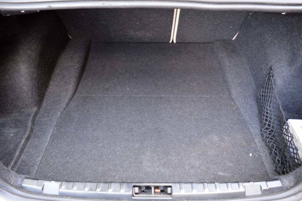 BMW 1-Series 128i Coupe 2012