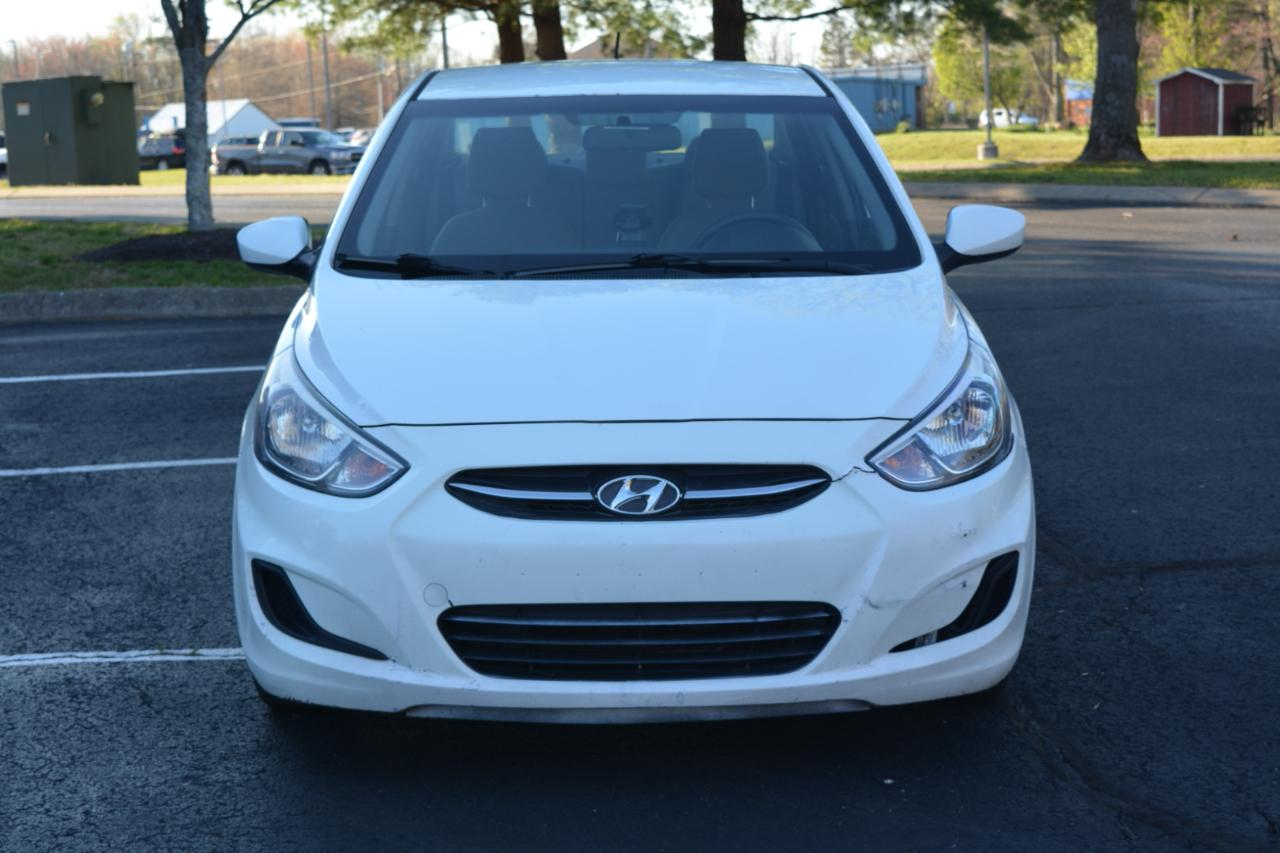 Hyundai Accent GLS 4-Door 6A 2015