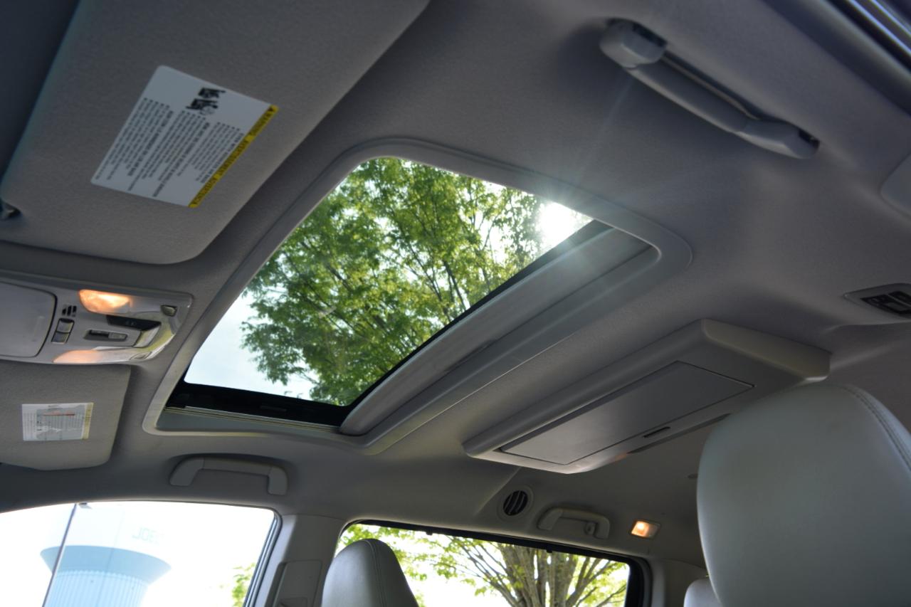 Toyota Sienna Limited AWD 7-Passenger V6 2014