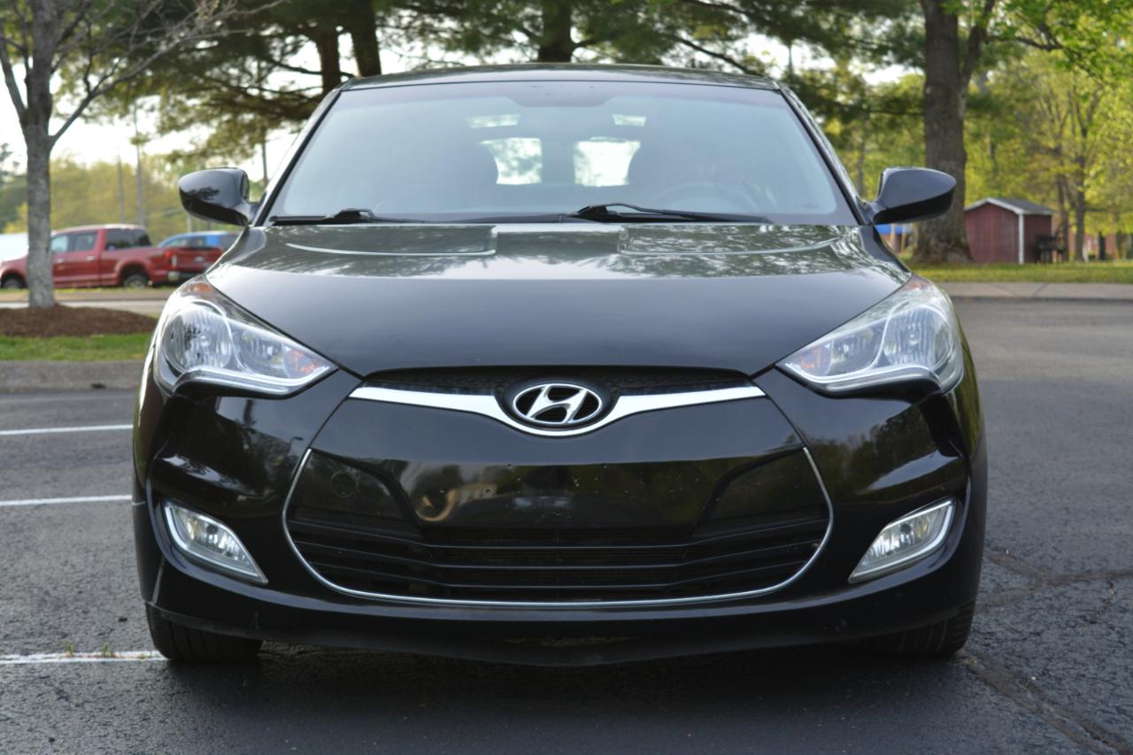Hyundai Veloster Base 6AT 2015