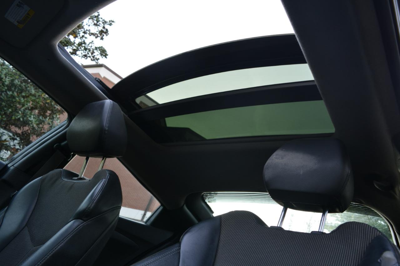 Hyundai Veloster Base 6AT 2015