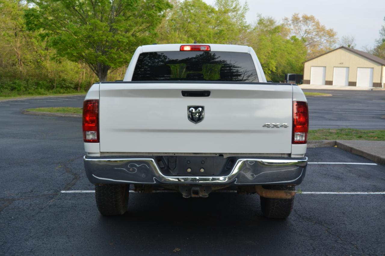 RAM 1500 Tradesman Quad Cab 4WD 2018