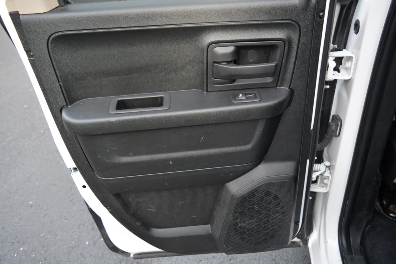 RAM 1500 Tradesman Quad Cab 4WD 2018