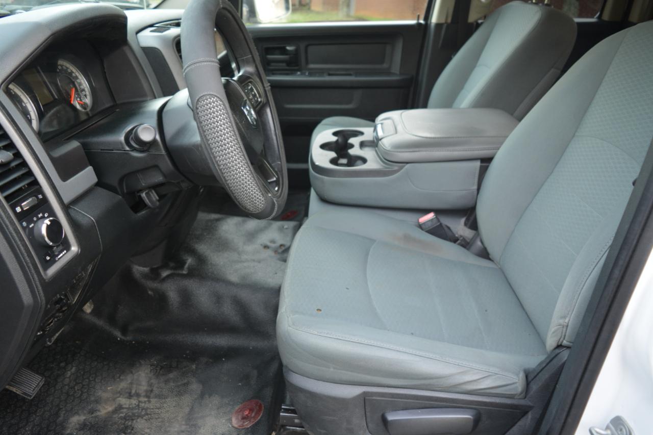 RAM 1500 Tradesman Quad Cab 4WD 2018