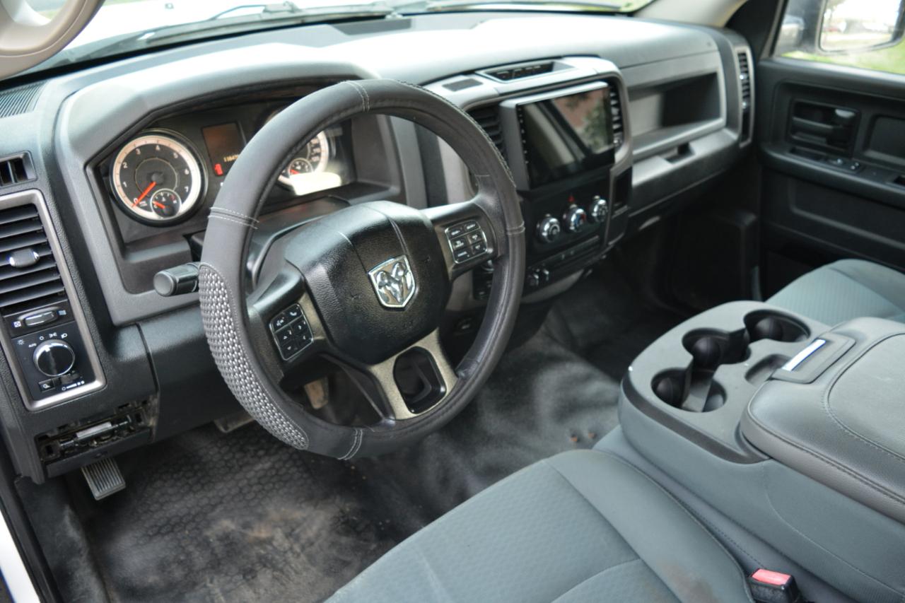 RAM 1500 Tradesman Quad Cab 4WD 2018