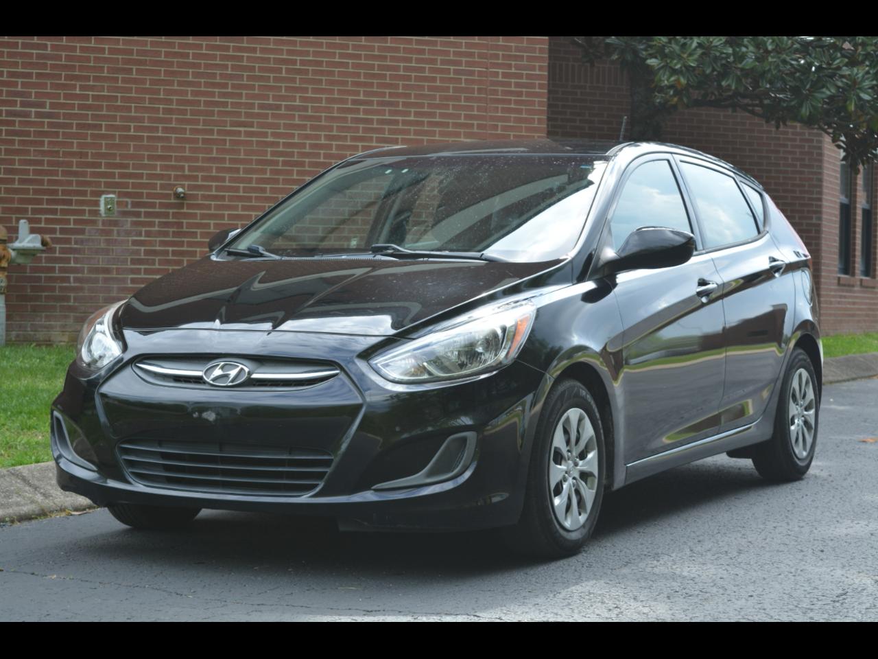 Hyundai Accent SE 5-Door 6A 2017