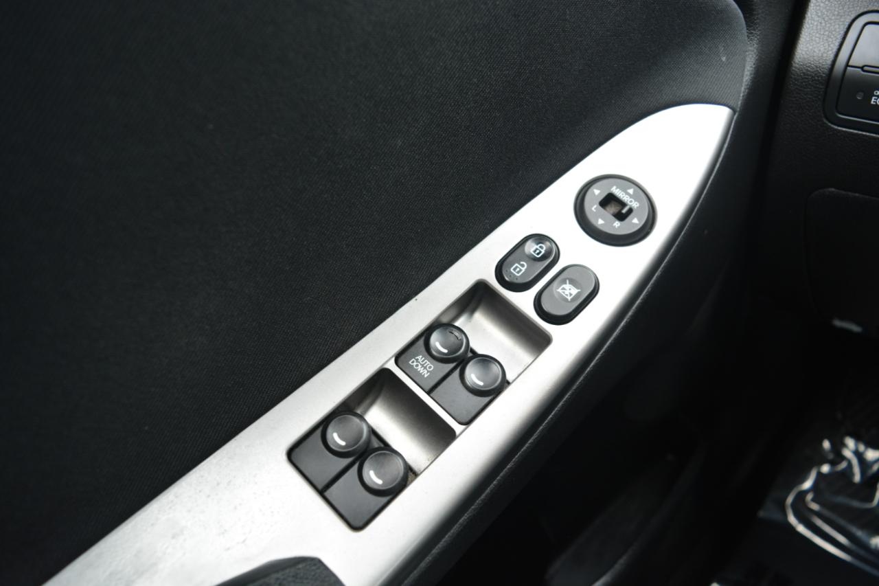 Hyundai Accent SE 5-Door 6A 2017