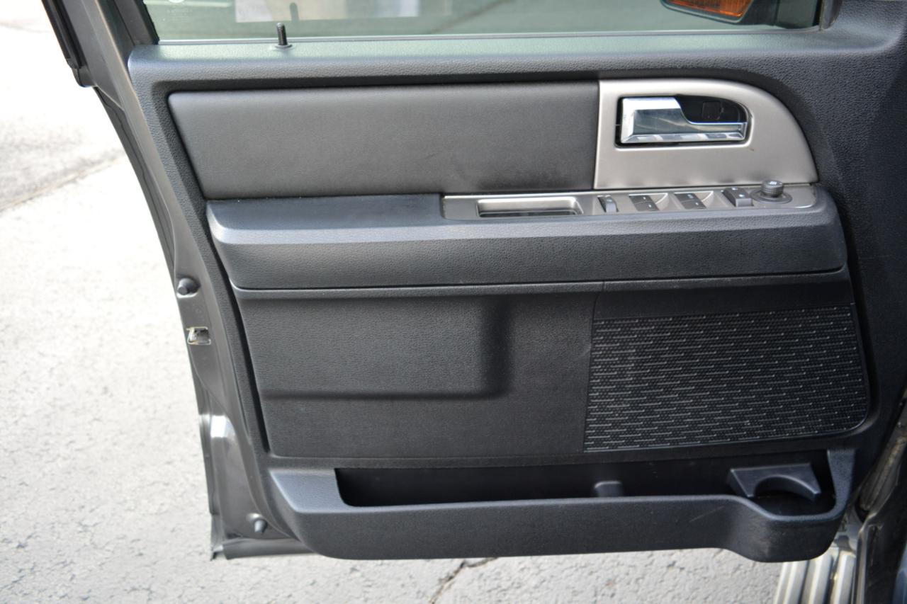 Ford Expedition XLT 2WD 2017