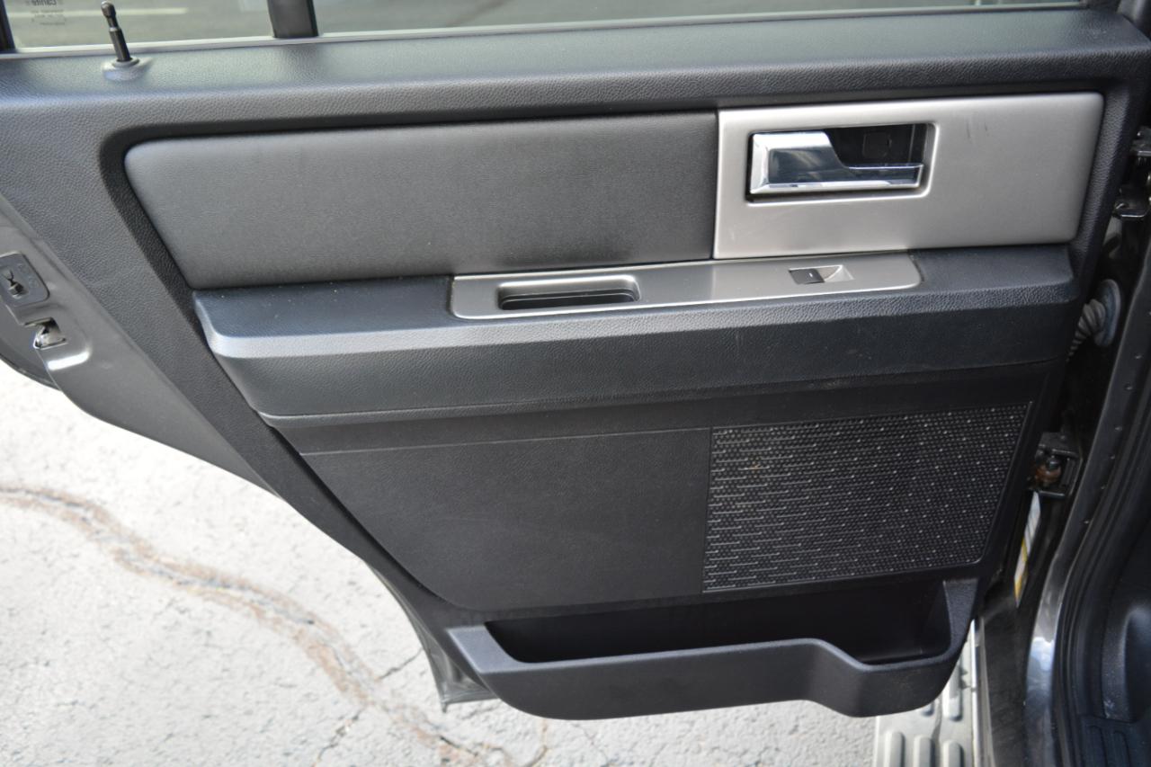 Ford Expedition XLT 2WD 2017