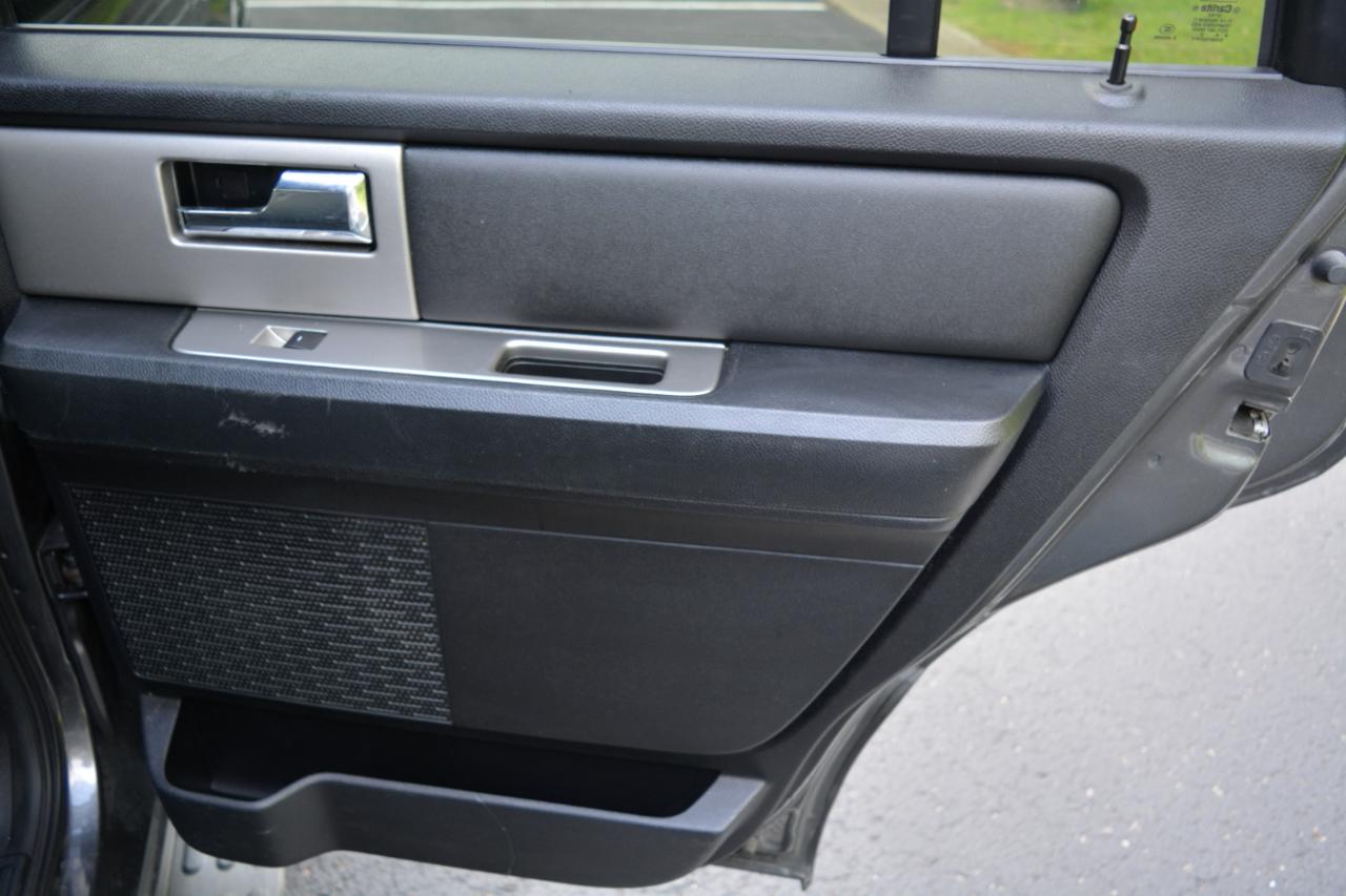 Ford Expedition XLT 2WD 2017