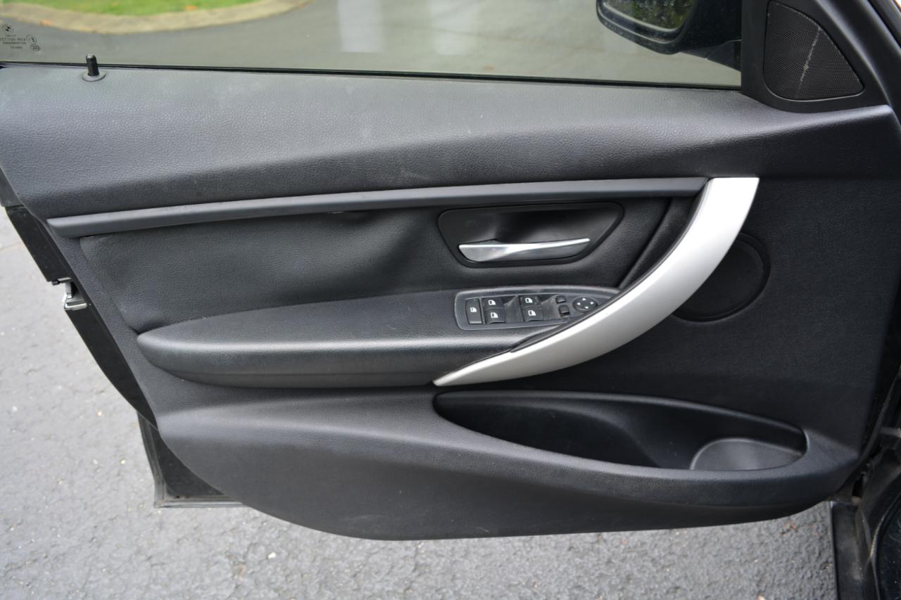 BMW 3-Series 328i Sedan 2013