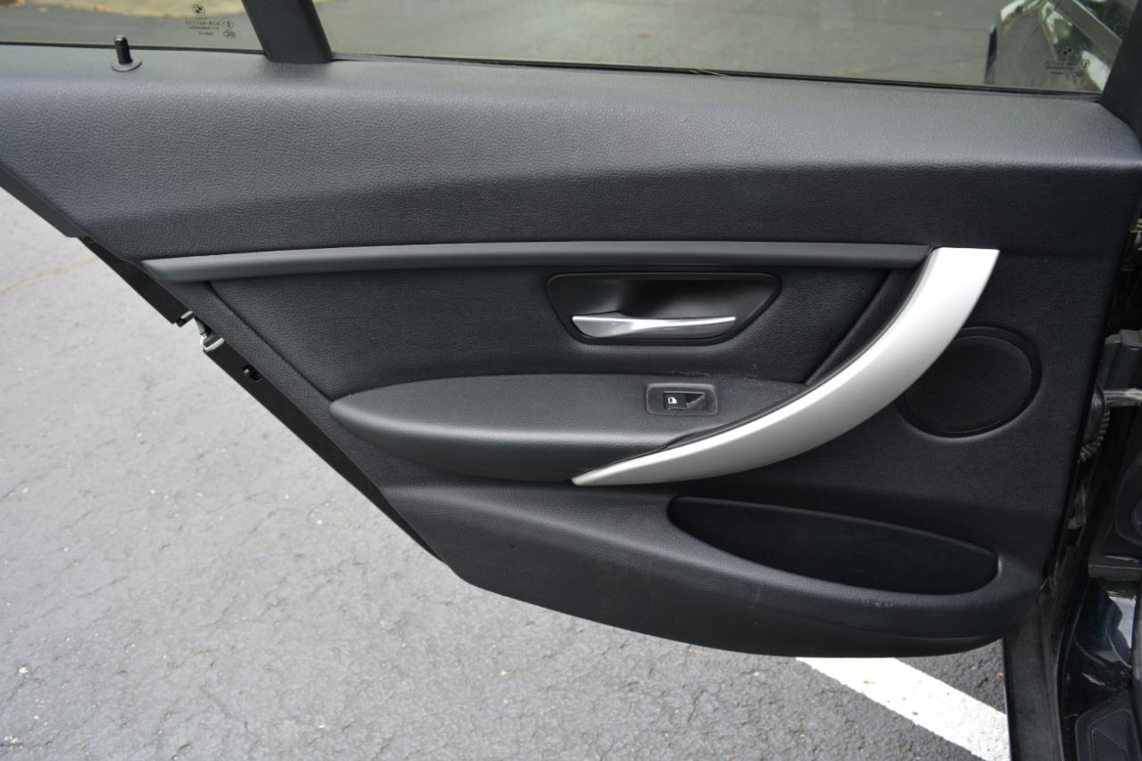 BMW 3-Series 328i Sedan 2013