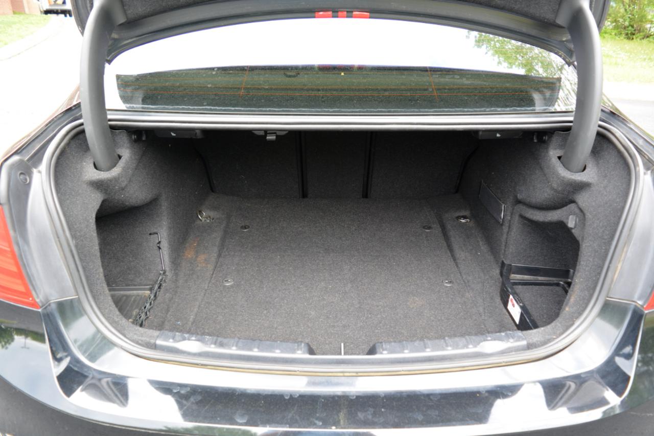 BMW 3-Series 328i Sedan 2013