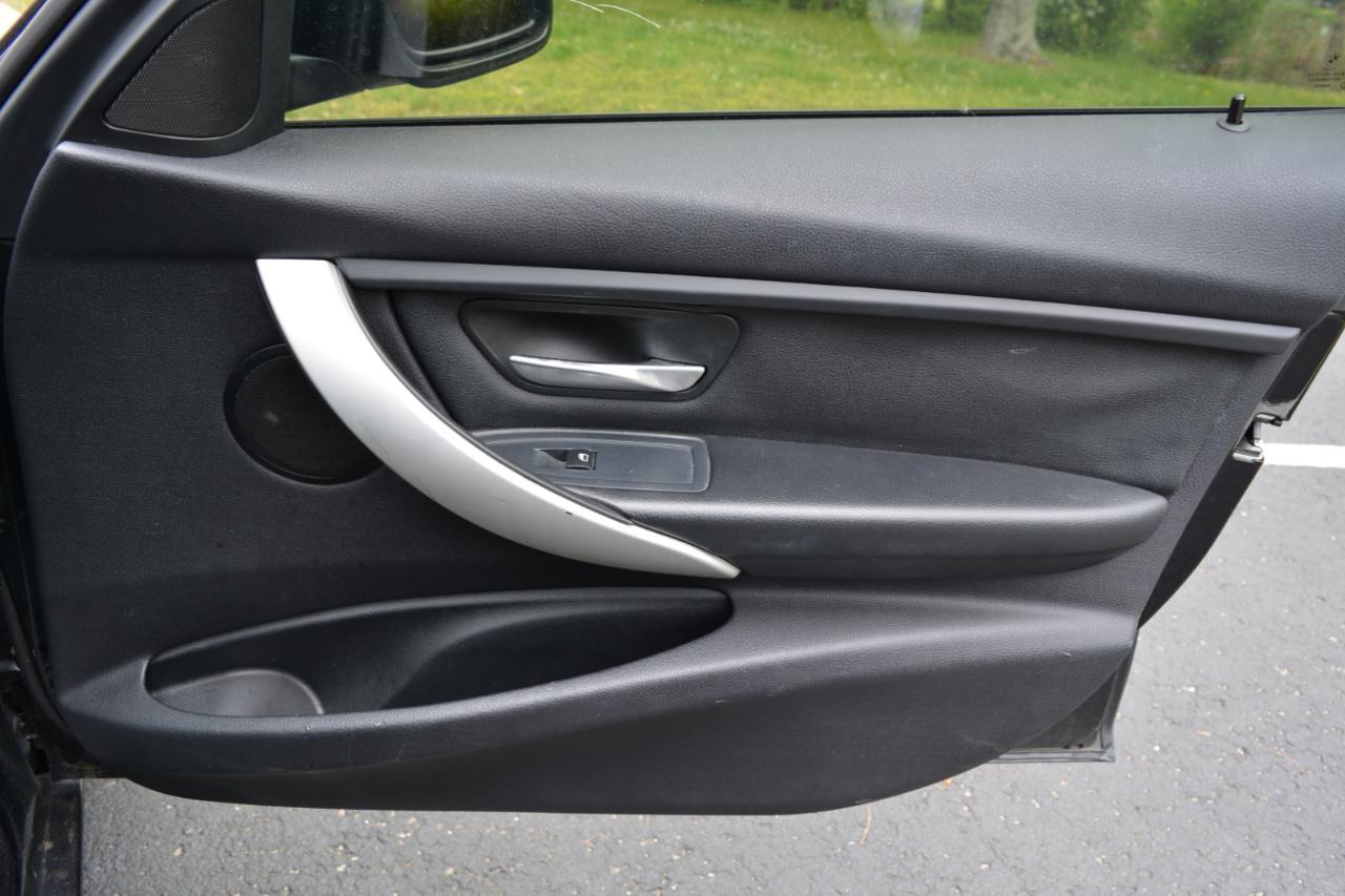 BMW 3-Series 328i Sedan 2013