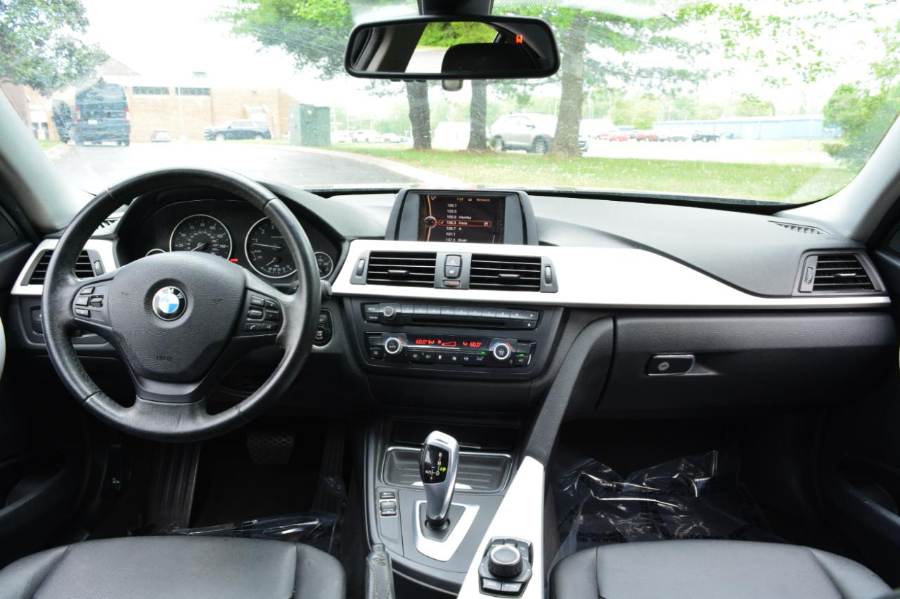 BMW 3-Series 328i Sedan 2013