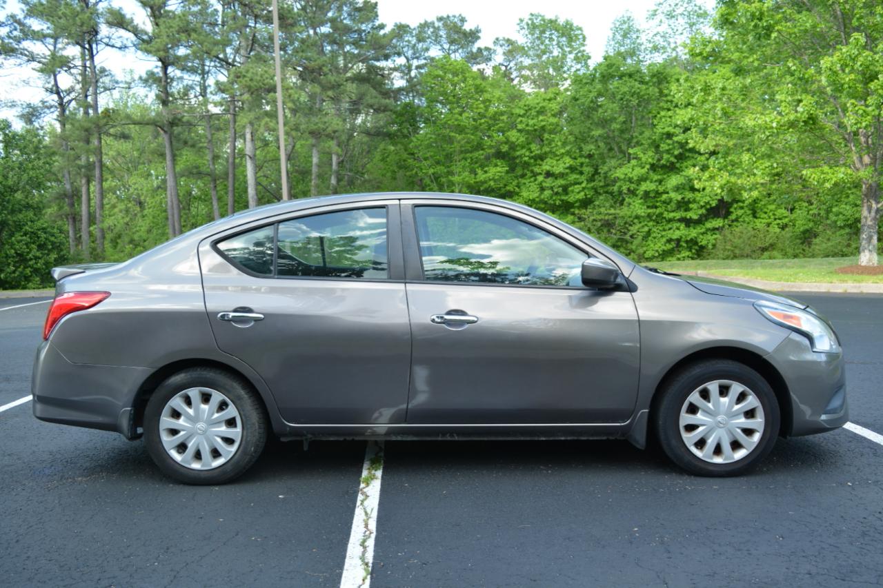 Nissan Versa 1.6 SV Sedan 2016
