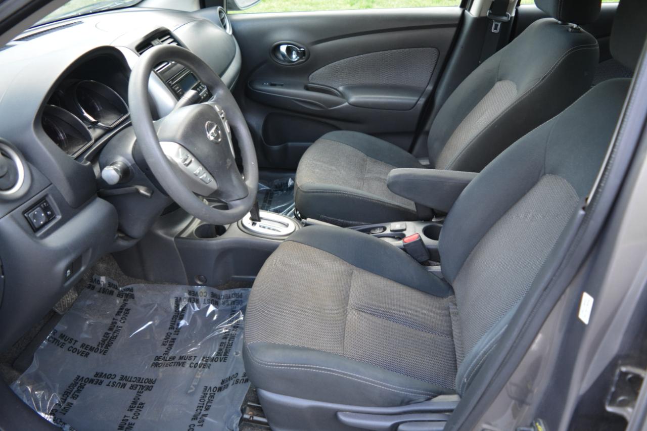 Nissan Versa 1.6 SV Sedan 2016