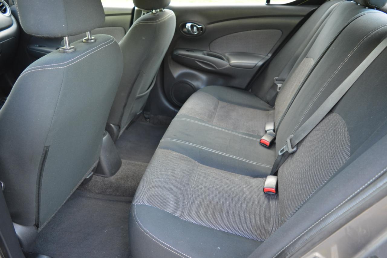 Nissan Versa 1.6 SV Sedan 2016