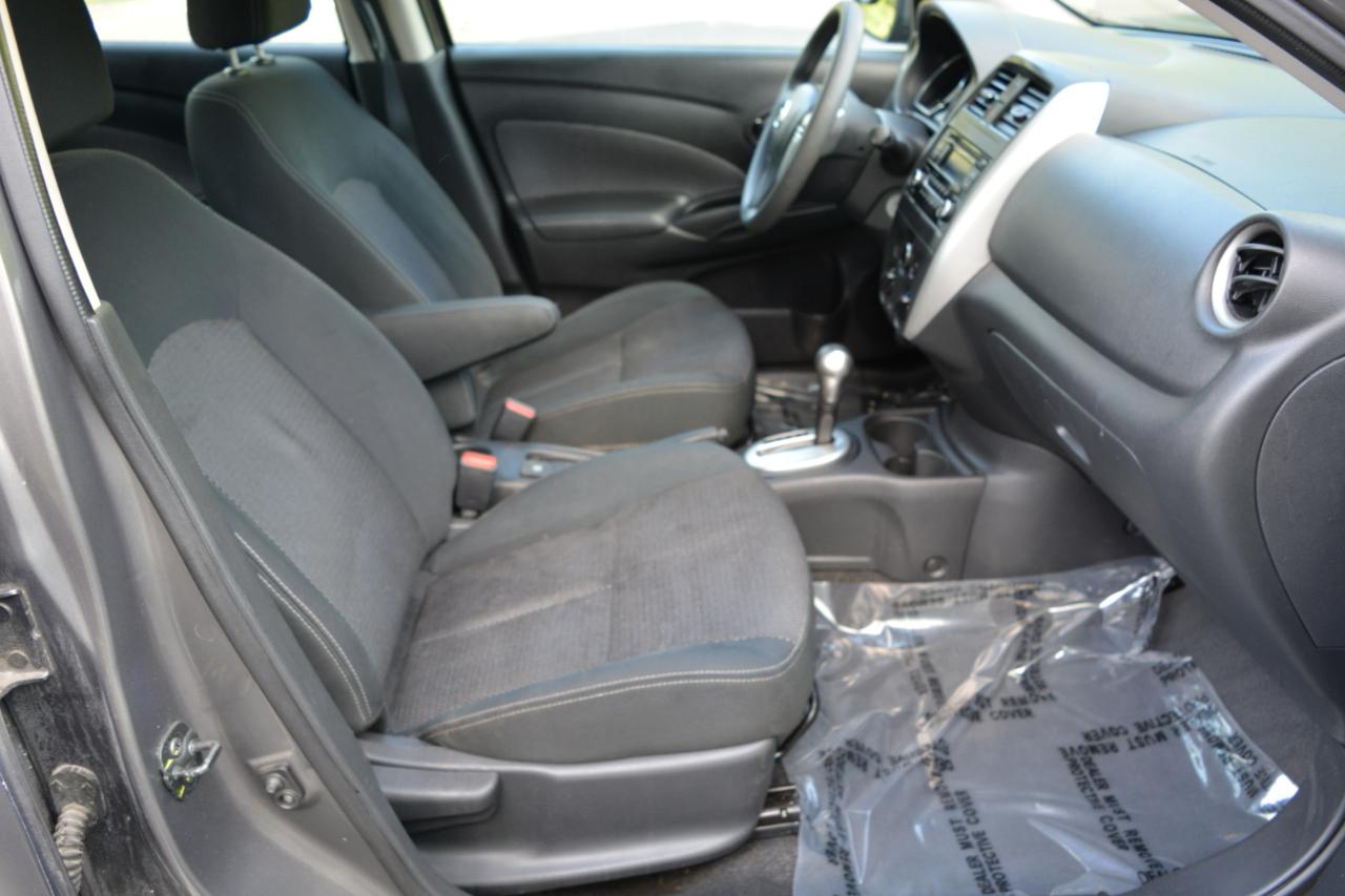 Nissan Versa 1.6 SV Sedan 2016