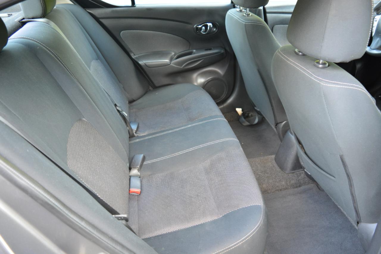 Nissan Versa 1.6 SV Sedan 2016