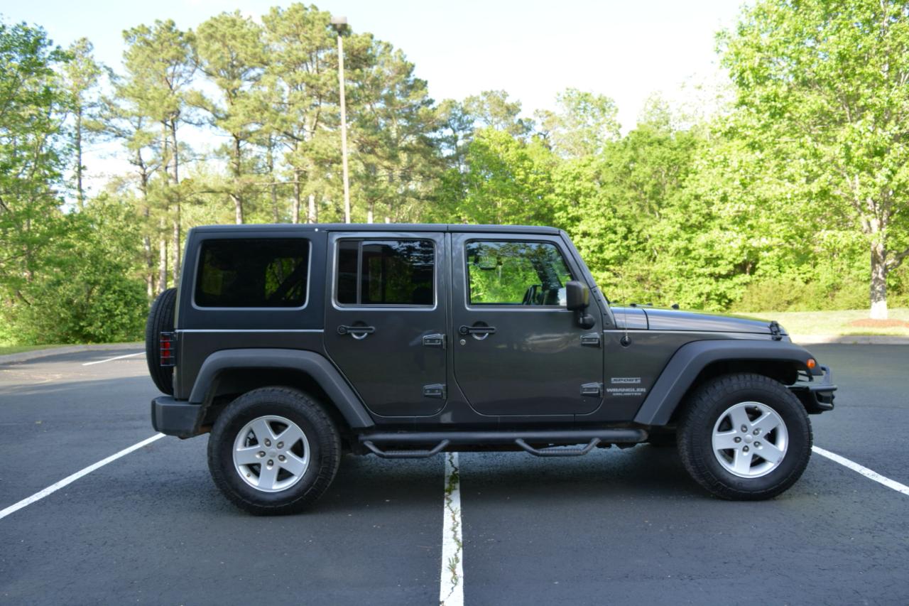 Jeep Wrangler Unlimited Sport 4WD 2017