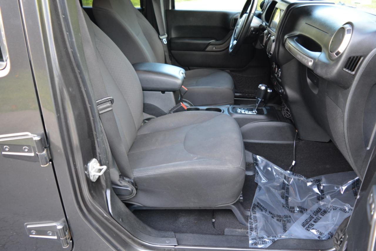 Jeep Wrangler Unlimited Sport 4WD 2017